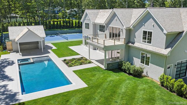 225 Norris Lane, Bridgehampton, NY 11932