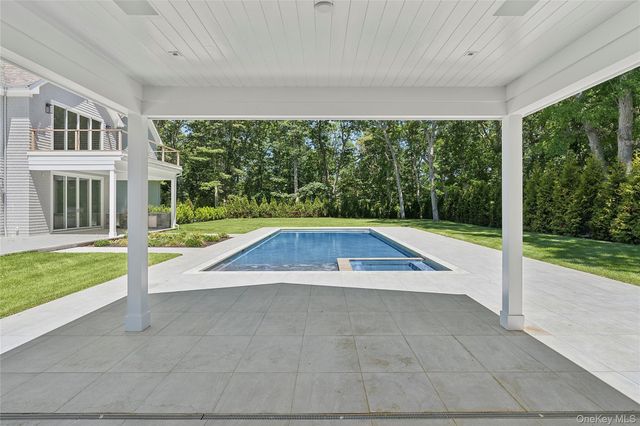 225 Norris Lane, Bridgehampton, NY 11932
