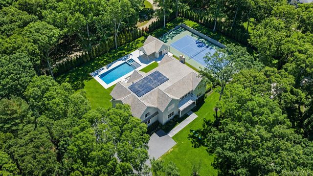 225 Norris Lane, Bridgehampton, NY 11932