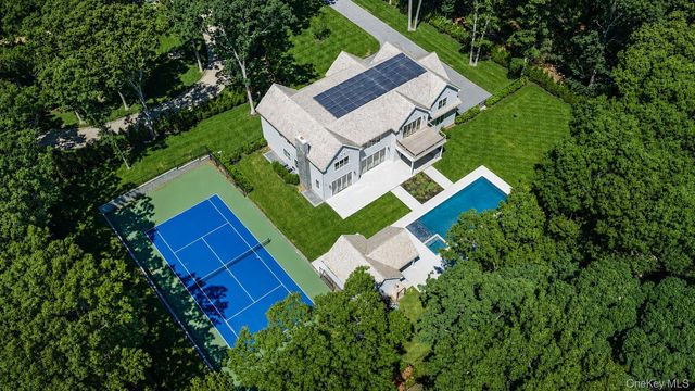 225 Norris Lane, Bridgehampton, NY 11932