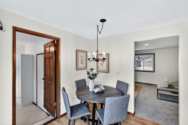 9806 N Seminole Dr, Spokane, WA 99208