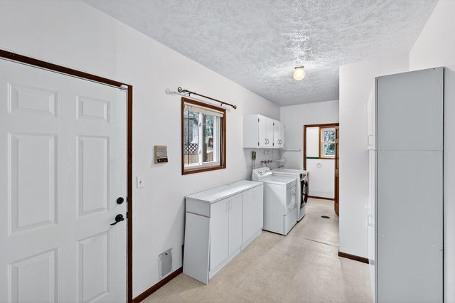 9806 N Seminole Dr, Spokane, WA 99208