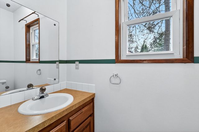 9806 N Seminole Dr, Spokane, WA 99208