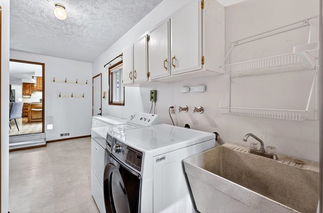 9806 N Seminole Dr, Spokane, WA 99208