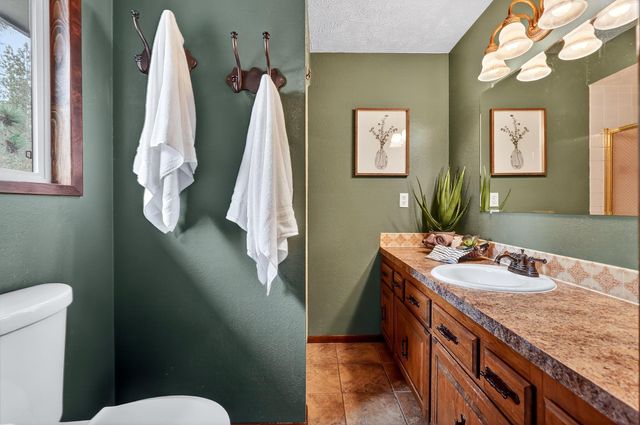 9806 N Seminole Dr, Spokane, WA 99208