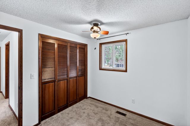 9806 N Seminole Dr, Spokane, WA 99208