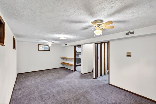 9806 N Seminole Dr, Spokane, WA 99208