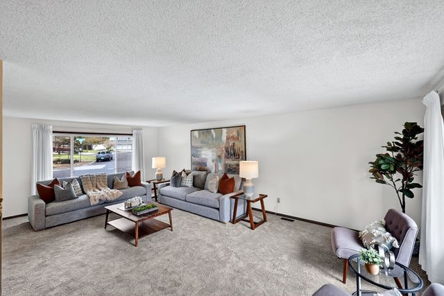 9806 N Seminole Dr, Spokane, WA 99208