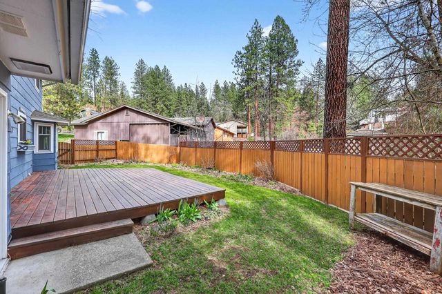 9806 N Seminole Dr, Spokane, WA 99208