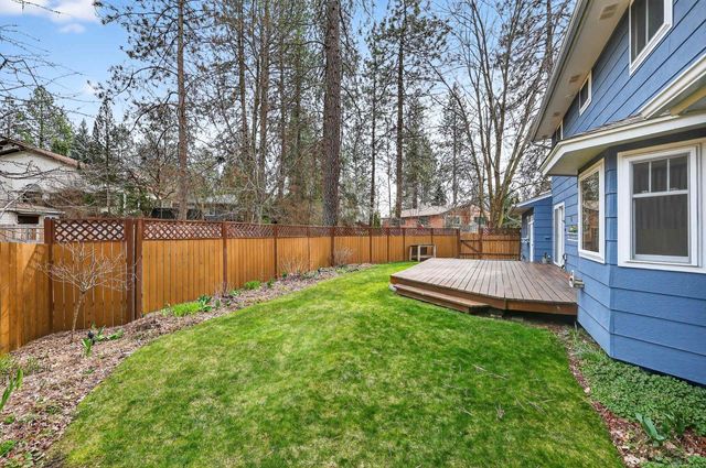 9806 N Seminole Dr, Spokane, WA 99208