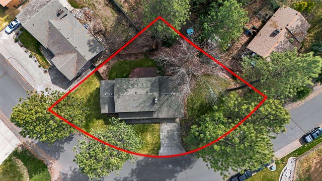 9806 N Seminole Dr, Spokane, WA 99208