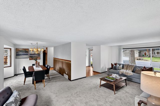 9806 N Seminole Dr, Spokane, WA 99208