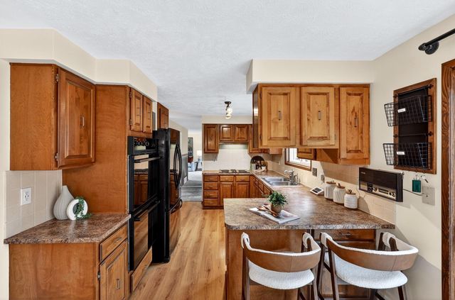 9806 N Seminole Dr, Spokane, WA 99208