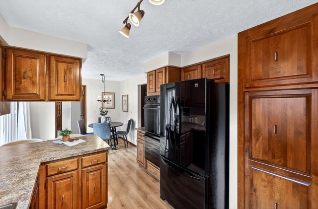 9806 N Seminole Dr, Spokane, WA 99208