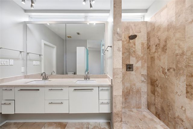 1107 W 17th Street, Houston, TX 77008