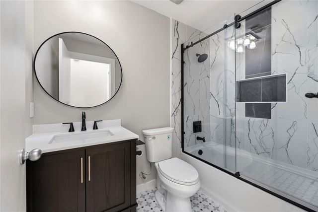 1107 W 17th Street, Houston, TX 77008