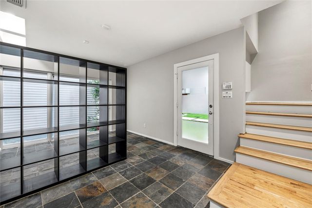 1107 W 17th Street, Houston, TX 77008