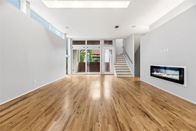 1107 W 17th Street, Houston, TX 77008