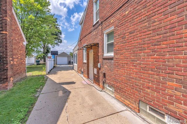4061 Calhoun Street, Dearborn, MI 48126