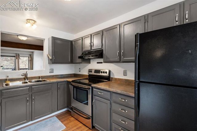 560 Manor Court C, Woodland Park, CO 80863