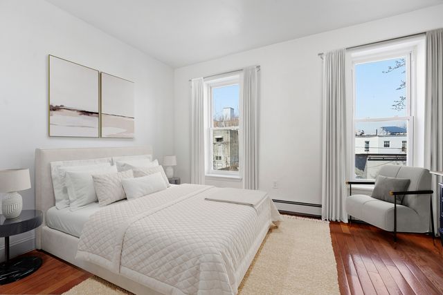 1581 BERGEN Street, New York City, NY 11213