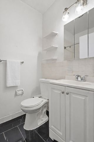 1581 BERGEN Street, New York City, NY 11213