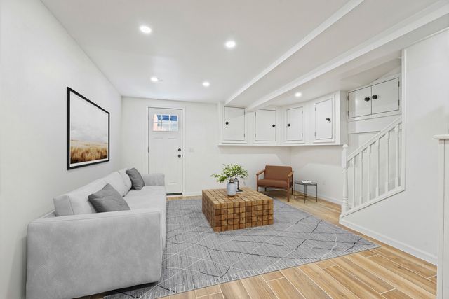 1581 BERGEN Street, New York City, NY 11213