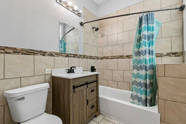 6620 S Drexel Avenue, Chicago, IL 60637