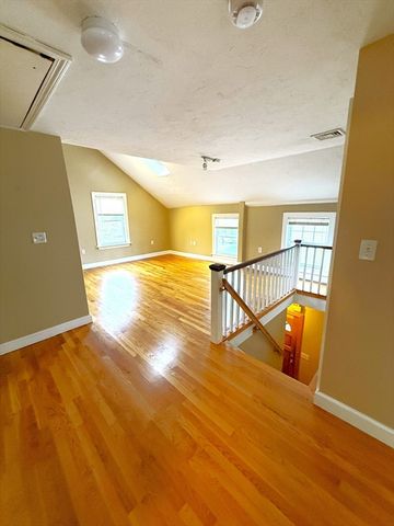 6 Skillings 1, Winchester, MA 01890