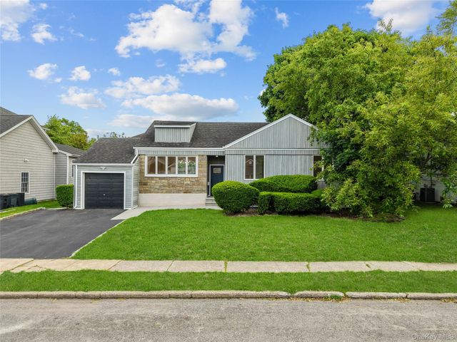 31 Cail Drive, East Rockaway, NY 11518