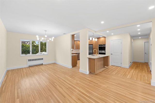 31 Cail Drive, East Rockaway, NY 11518