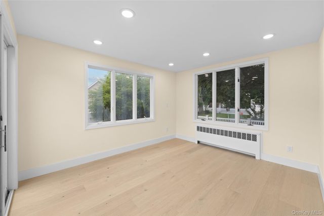 31 Cail Drive, East Rockaway, NY 11518