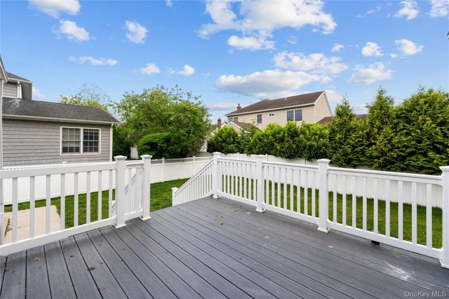 31 Cail Drive, East Rockaway, NY 11518