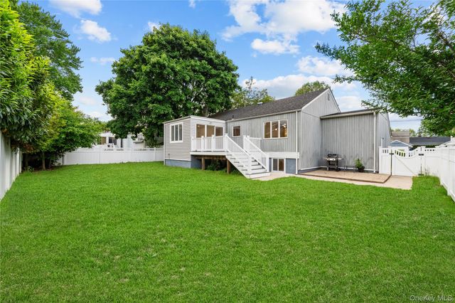 31 Cail Drive, East Rockaway, NY 11518