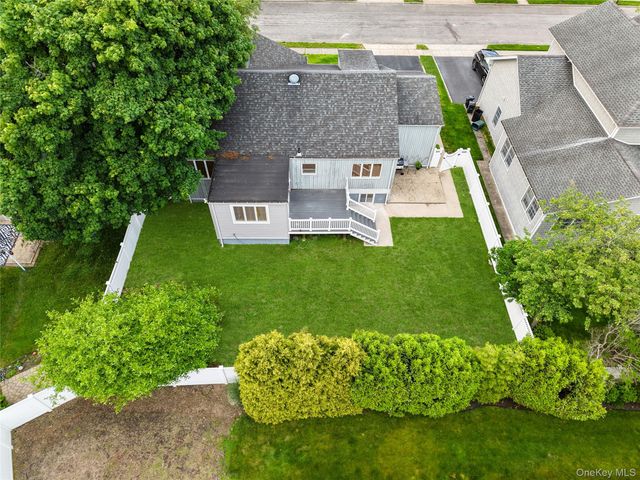 31 Cail Drive, East Rockaway, NY 11518