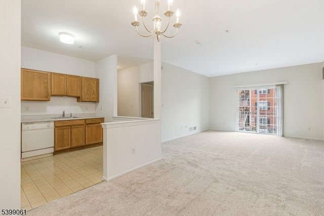 524 Coppola Dr, South Plainfield Boro, NJ 07080