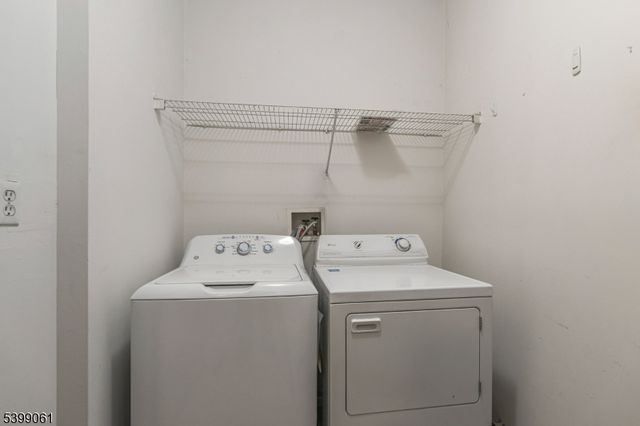 524 Coppola Dr, South Plainfield Boro, NJ 07080