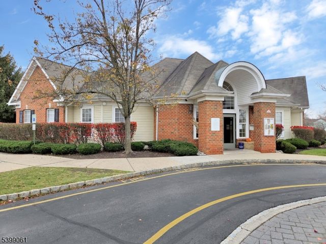 524 Coppola Dr, South Plainfield Boro, NJ 07080