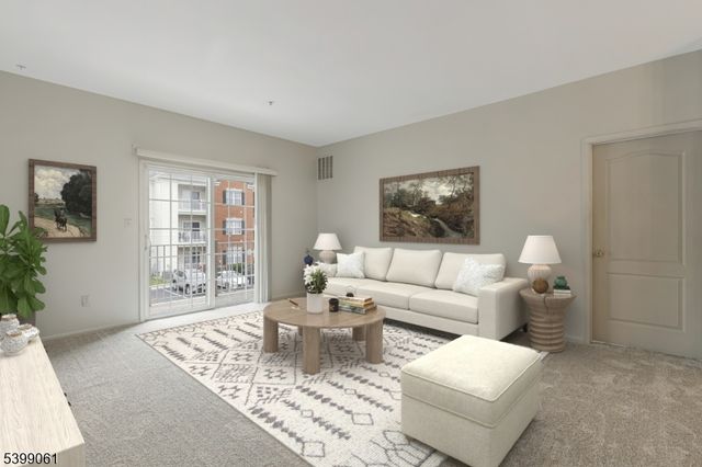 524 Coppola Dr, South Plainfield Boro, NJ 07080