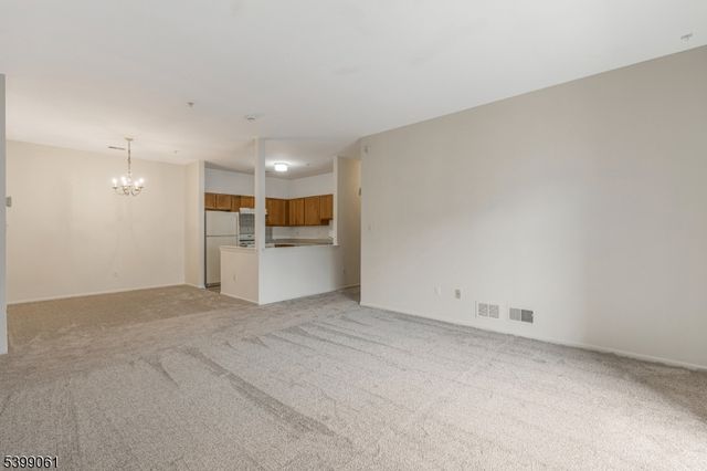 524 Coppola Dr, South Plainfield Boro, NJ 07080