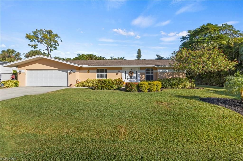 2569 Outrigger LN, NAPLES, FL 34104 — photo 2