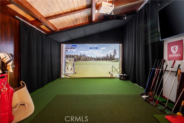 5526 Fulton Avenue, Sherman Oaks, CA 91401