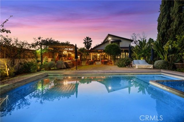 5526 Fulton Avenue, Sherman Oaks, CA 91401