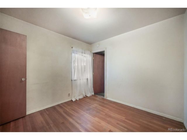920 S Canosa Ct, Denver, CO 80219