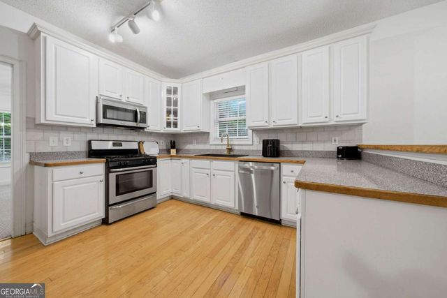 359 Cannongate Road, Sharpsburg, GA 30277