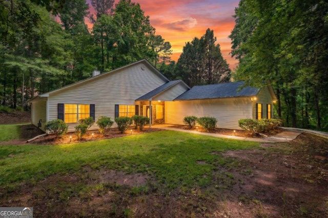 359 Cannongate Road, Sharpsburg, GA 30277