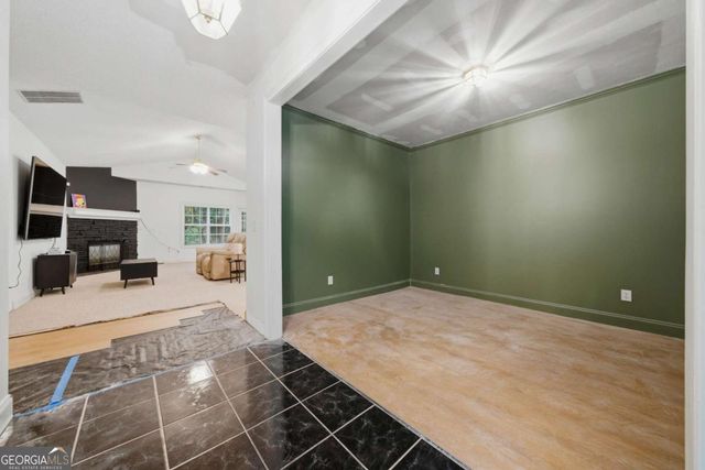 359 Cannongate Road, Sharpsburg, GA 30277
