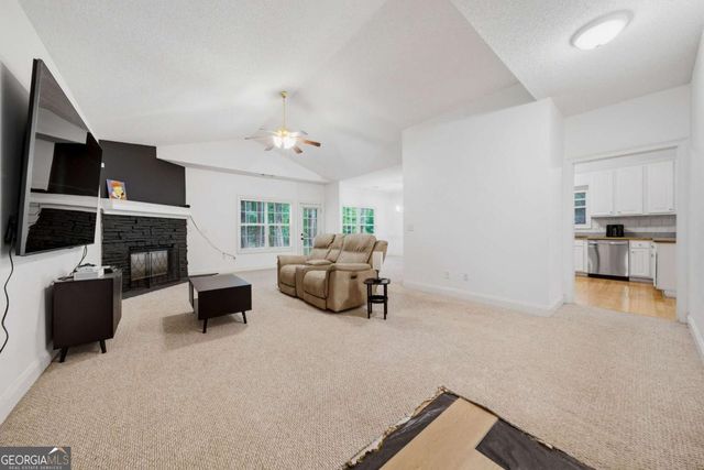 359 Cannongate Road, Sharpsburg, GA 30277