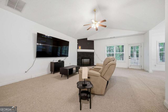 359 Cannongate Road, Sharpsburg, GA 30277