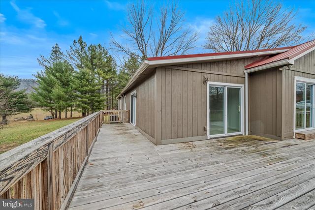 852 STELLAR WAY, Great Cacapon, WV 25422
